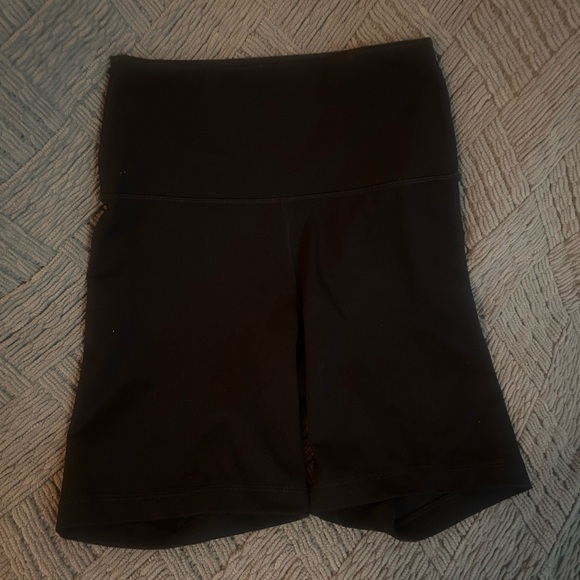 Yogalicious Black Bike Shorts - Picture 1 of 1